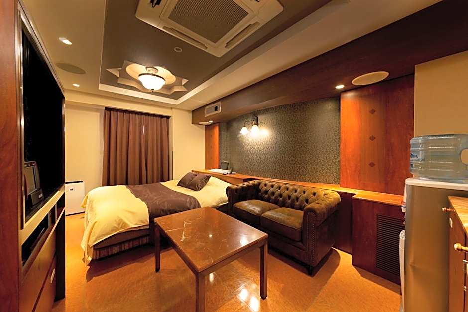 Hotel Luna Ikeda (Adult Only)