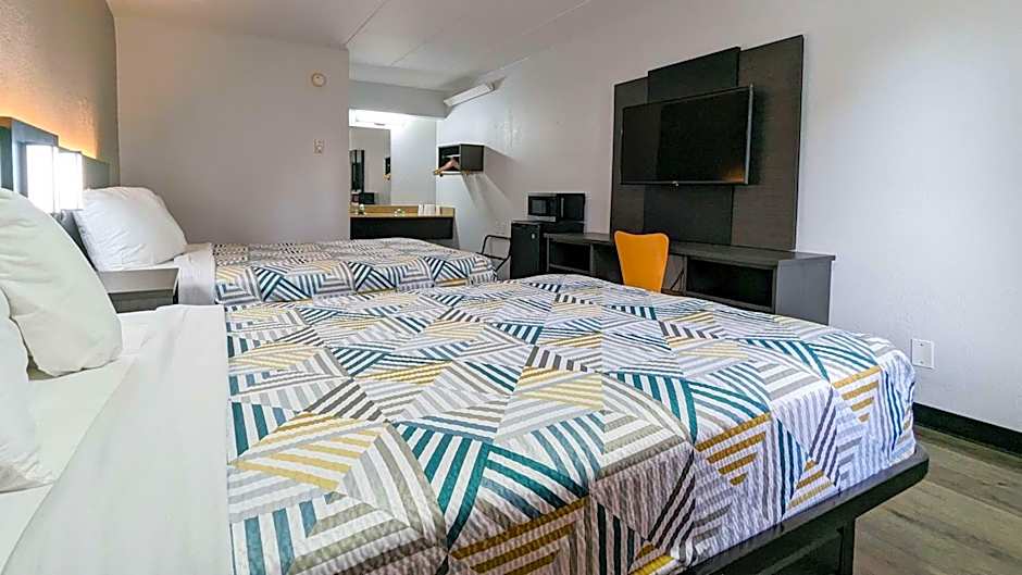 Motel 6-Nashua, NH - South