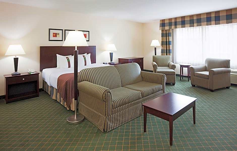 Holiday Inn Conference Center Marshfield By IHG