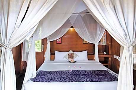 Superior Double Room with Garden View