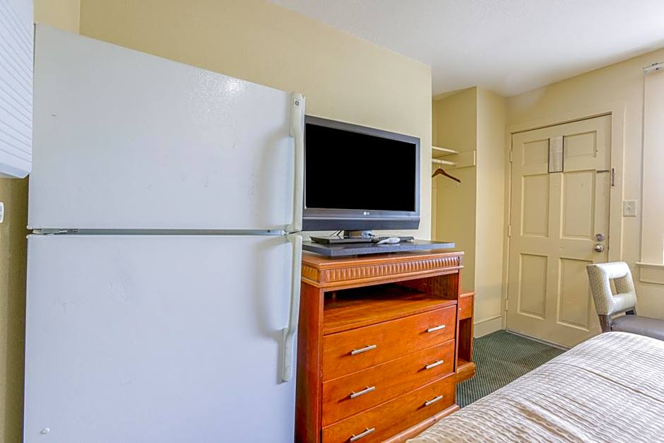 Budget Inn By OYO Natural Bridge I-81