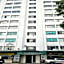 OYO 90979 Sianglory Inn