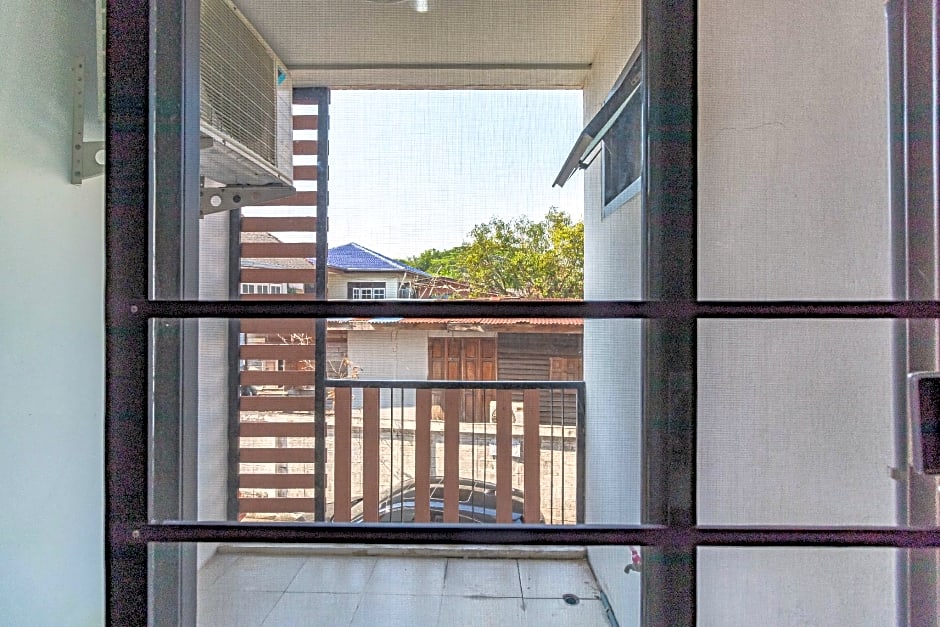 Grannylla Residence Charoenkrung