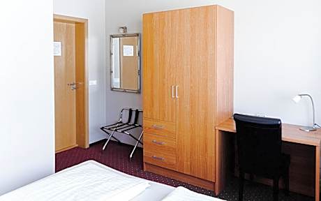 1 Double Bed or 2 Beds