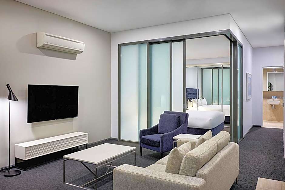 Meriton Suites Campbell Street, Sydney