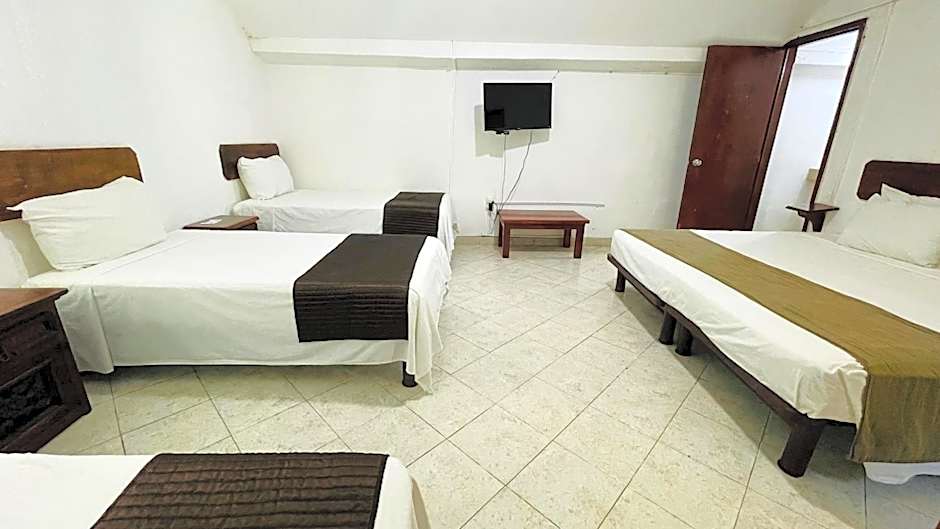 Hotel B&B by Playa del Karma