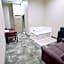 COLLINS INN & SUITES