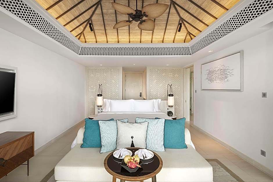 Photo 1 of 8 of 1 King Bed Suite, Partial Ocean View