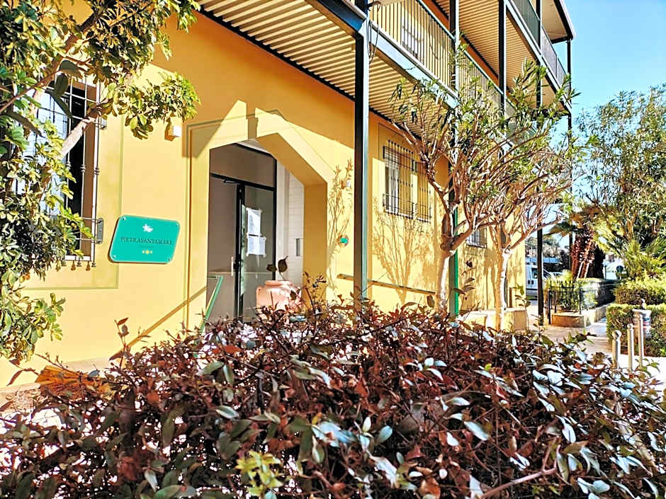 Pietrasantamare