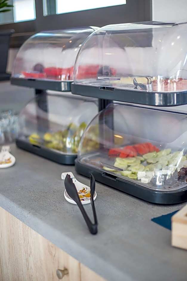 Madison Boutique, Faliraki