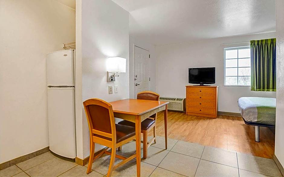 Studio 6-Opelika, AL - Auburn Al