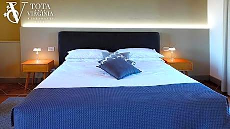 Junior Suite with Garden View