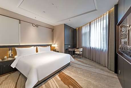 Huazhu - Superior BedRoom