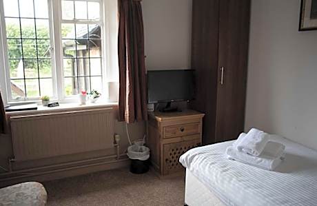 Standard Single Room with Shower