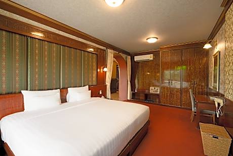 Erawan Suite ( A222 )