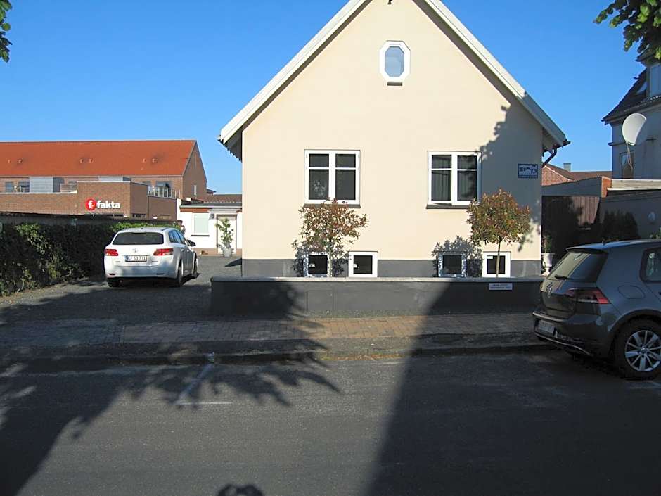 Amalie Bed and Breakfast & Apartments