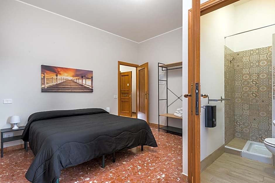 Travelershome Ciampino&Morena GuestHouse