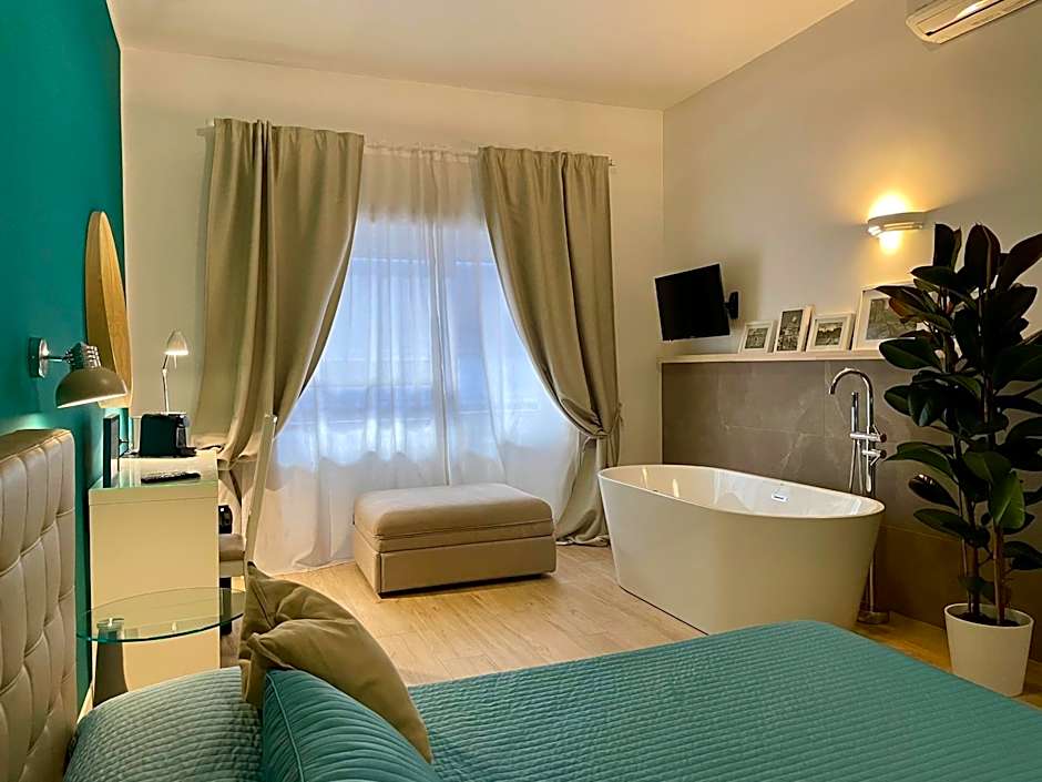 Le Coq Suites