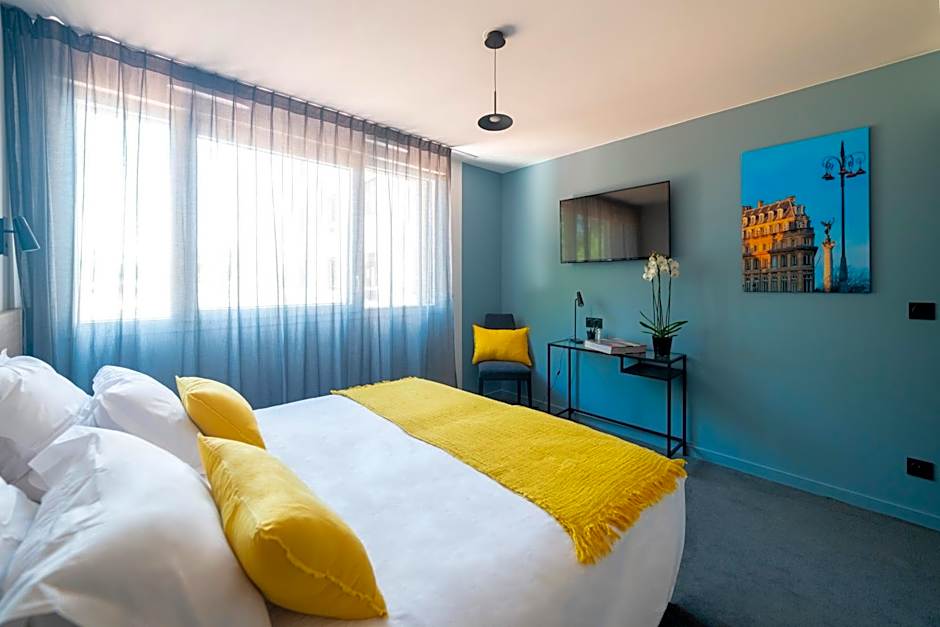 Foto 1 dari 13 — 1 Double Bed or 2 Beds