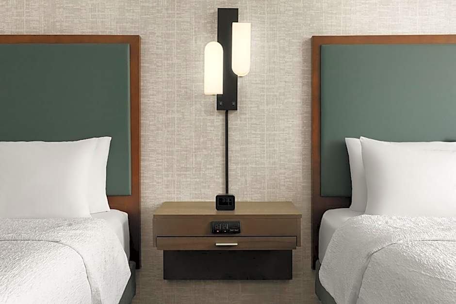 Hampton Inn & Suites DeLand