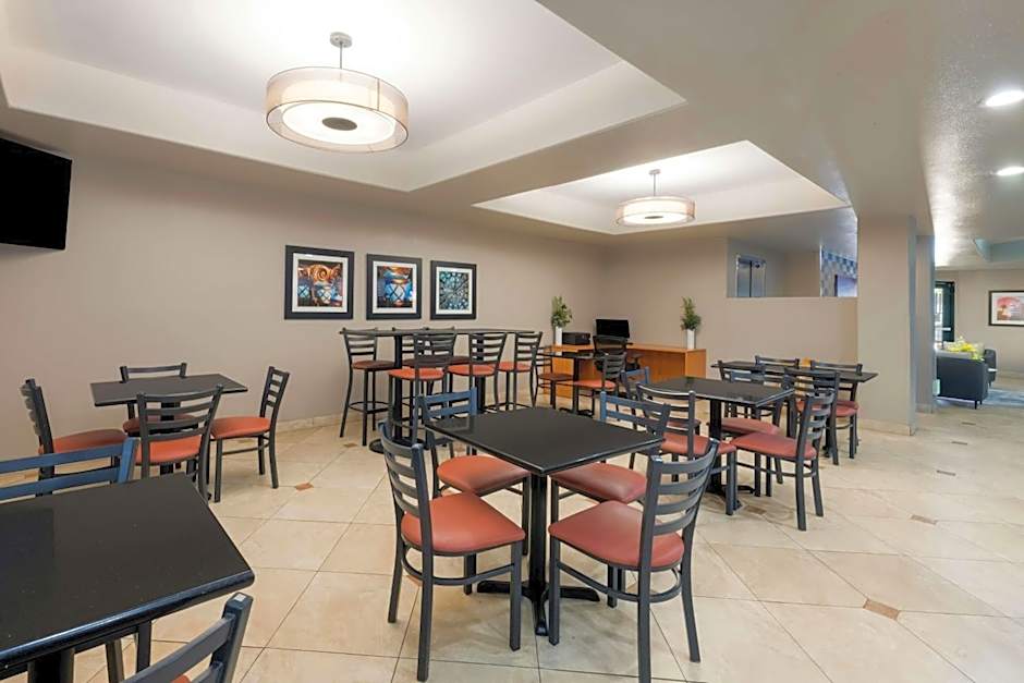 Best Western Lania Garden Inn & Suites