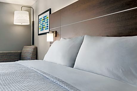 Standard King Room with Sofa Bed