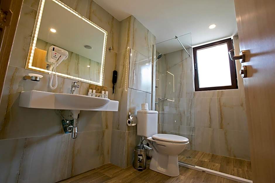 Royal Grand Hotel and Spa - All Inclusive and Free beach accsess