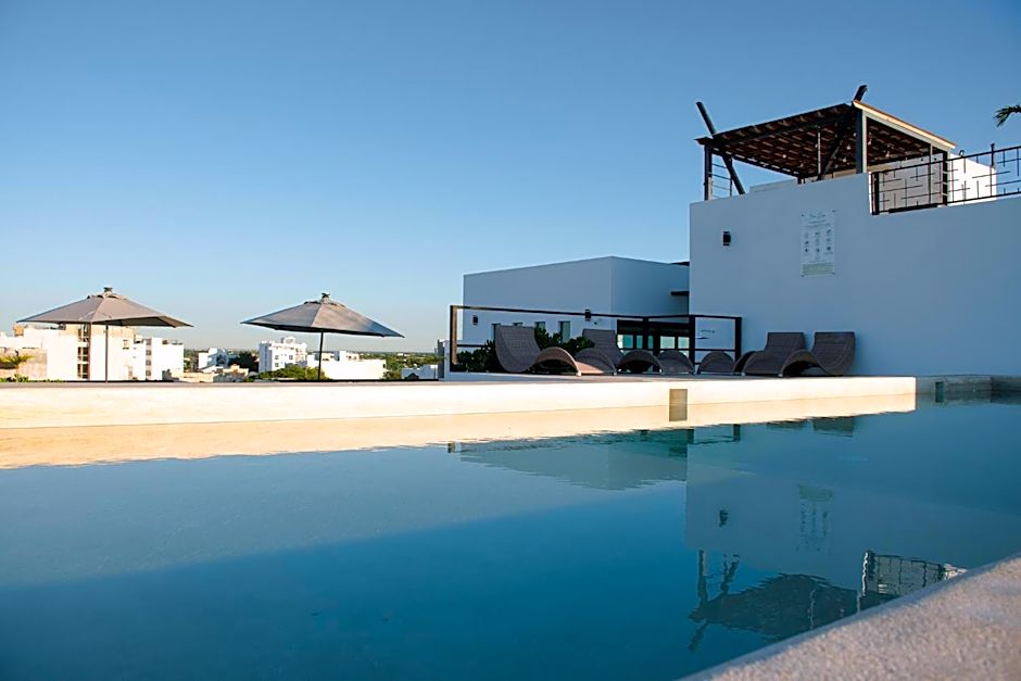 Torre Diez by Grupo Amber