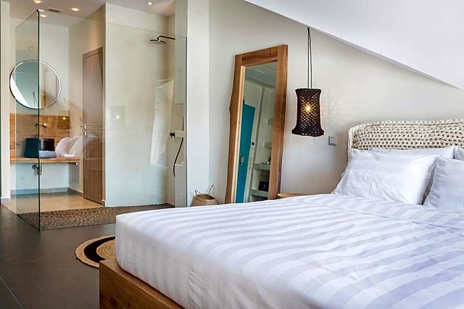 Argostoli Marina Suites