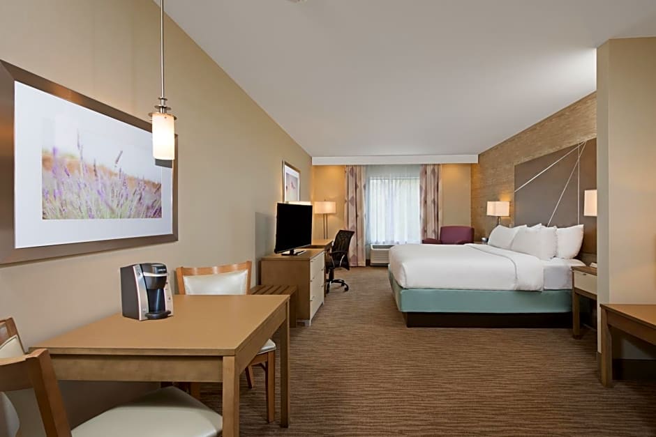 Holiday Inn Express & Suites Harrisburg S - New Cumberland By IHG