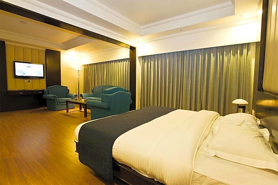 Photo 1 of 8 of Suite