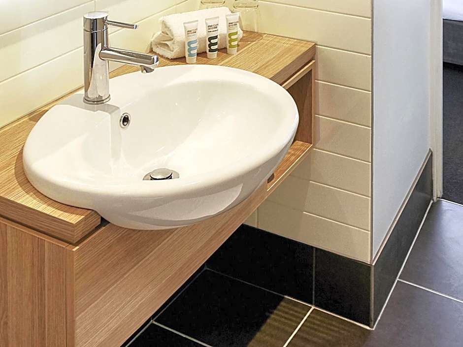 Mercure Melbourne Therry Street