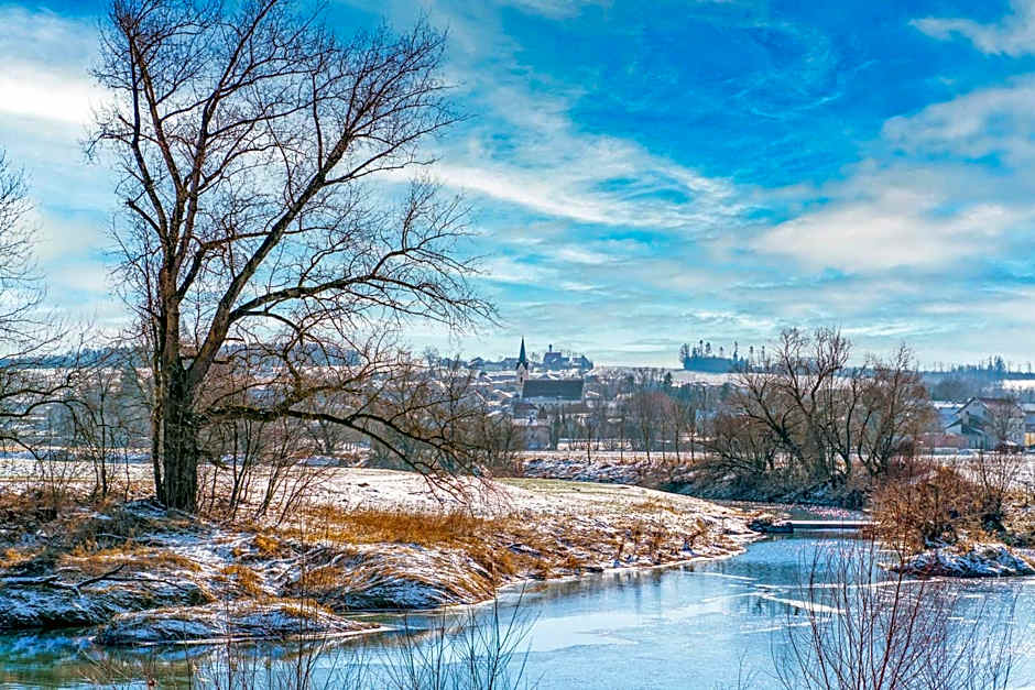 Hotel An der Brunnader - Die Therme befindet sich 4 Geh-Minuten entfernt