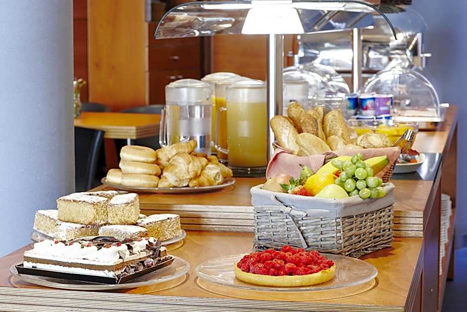 Barcelona Century Hotel