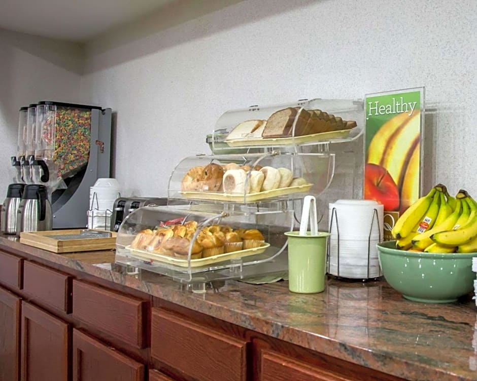 Quality Inn & Suites Loves Park near Rockford