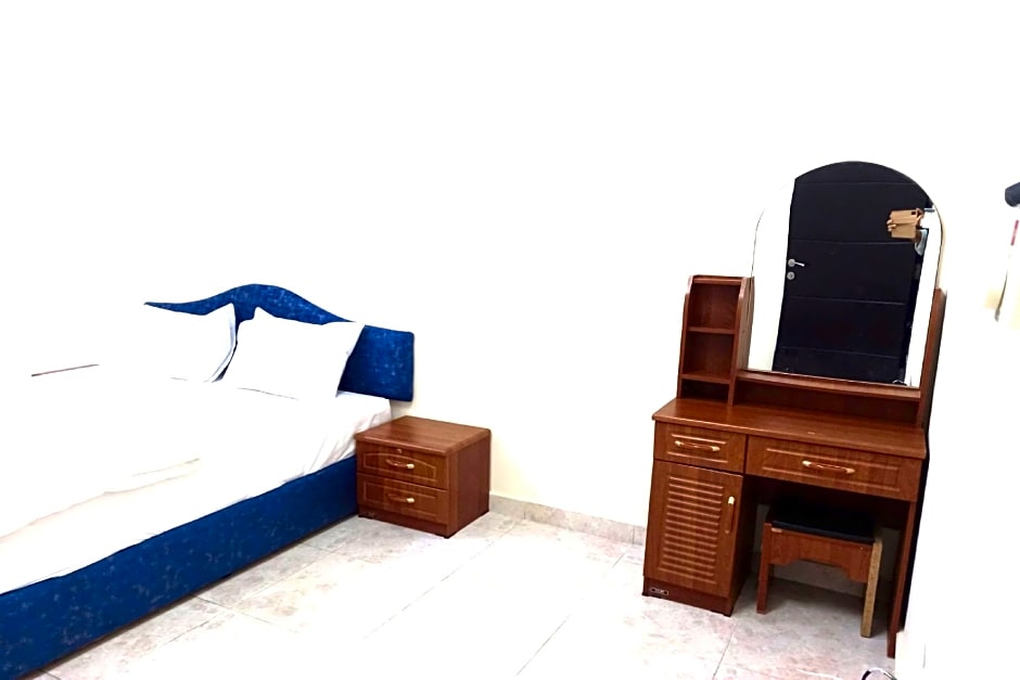 OYO 147 Babylon Furnished Apartment