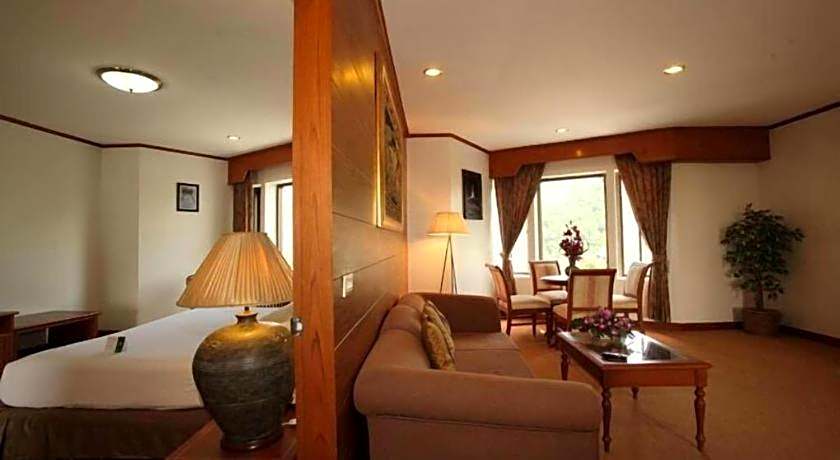 Royal Diamond Hotel