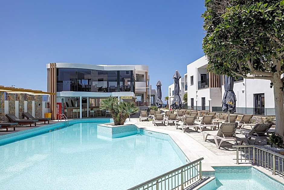 Golden Bay Boutique Hotel & Bungalows