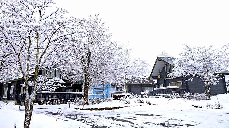 Holiday House Green Garden