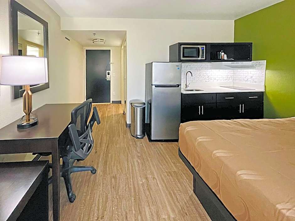 Quality Inn & Suites Lake Charles South