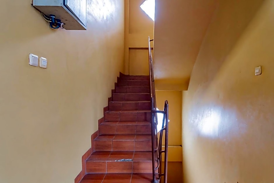 RedDoorz at Hotel Lodaya Bandung