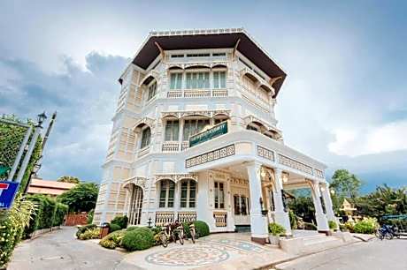 Chuchaiburi Sri Amphawa