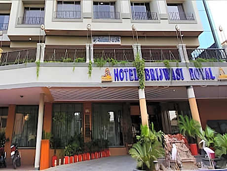 Hotel Brijwasi Royal