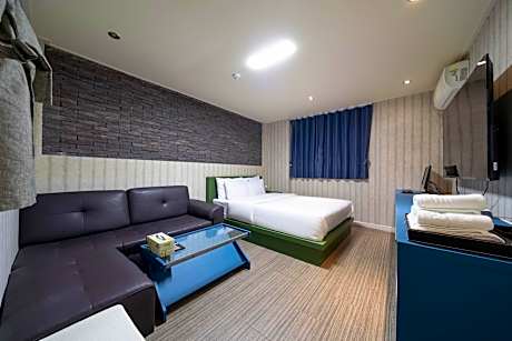 Premier Room