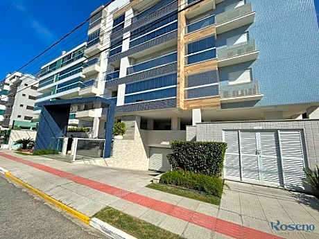 cód 48 - Excelente apartamento, á 250m do mar!