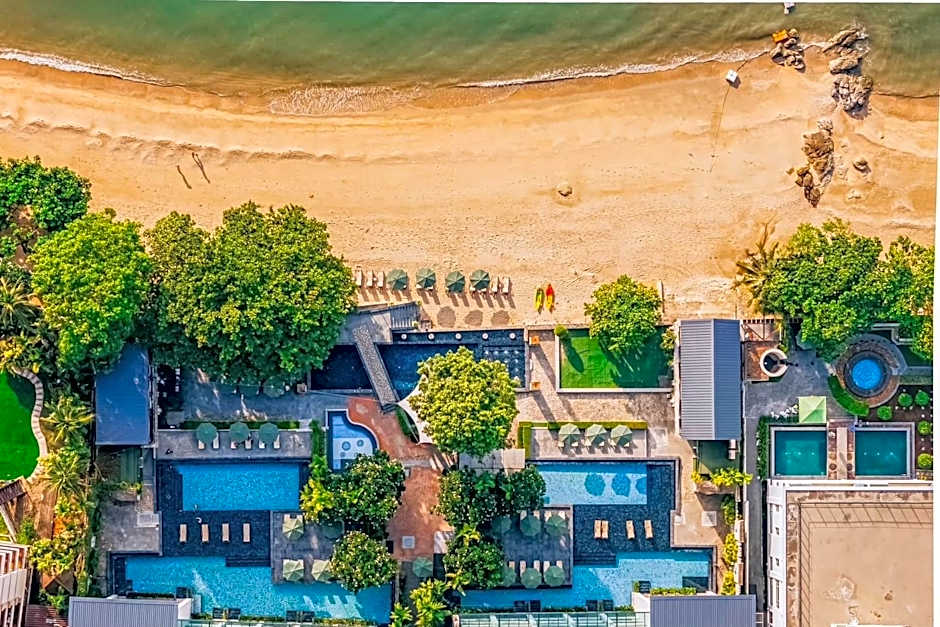Photo 1 of 32 of Pattaya Modus Beachfront Resort