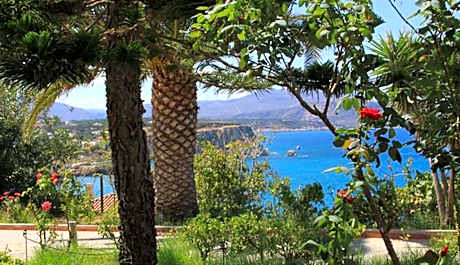 Garden Quadruple Room with Sea View