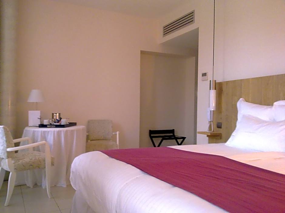 Foto 1 di 12 di 1 Double Bed or 2 Beds, Garden View