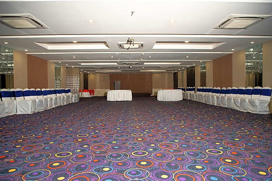Ambar Sarovar Portico Hotel - Gandhidham