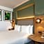 Holiday Inn Brentwood By IHG